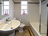 https://images.listonce.com.au/custom/160x/listings/6203-brighton-road-elwood-vic-3184/772/01794772_img_07.jpg?fScX7v4cLas