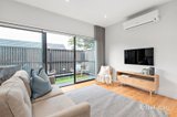 https://images.listonce.com.au/custom/160x/listings/6209-station-street-edithvale-vic-3196/056/01819056_img_02.jpg?ZGPhyLNLxDk