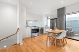 https://images.listonce.com.au/custom/160x/listings/6209-station-street-edithvale-vic-3196/056/01819056_img_05.jpg?-w6vR1sW3Zc