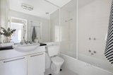 https://images.listonce.com.au/custom/160x/listings/621-wellington-crescent-east-melbourne-vic-3002/526/01722526_img_05.jpg?_FzyOfDp8pQ