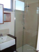 https://images.listonce.com.au/custom/160x/listings/6221-brunswick-road-brunswick-vic-3056/054/01593054_img_05.jpg?XS2s2ScvhEY