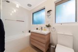 https://images.listonce.com.au/custom/160x/listings/623-craigie-road-mount-martha-vic-3934/351/01768351_img_05.jpg?V9RZmVz17uE