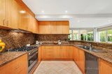 https://images.listonce.com.au/custom/160x/listings/625-the-boulevard-eaglemont-vic-3084/988/00411988_img_05.jpg?_wLUVmZp0B0