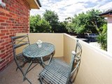 https://images.listonce.com.au/custom/160x/listings/625a-foam-street-elwood-vic-3184/460/01793460_img_06.jpg?UlWUQO4qSn4