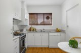 https://images.listonce.com.au/custom/160x/listings/627-glen-street-hawthorn-vic-3122/751/01338751_img_03.jpg?vyr0_28ucHA