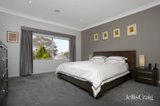 https://images.listonce.com.au/custom/160x/listings/628-black-street-brighton-vic-3186/274/01947274_img_06.jpg?elXNBxhokSY