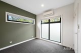 https://images.listonce.com.au/custom/160x/listings/628-winyard-drive-mooroolbark-vic-3138/454/01913454_img_08.jpg?Ng4ExQskSQ4
