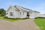 https://images.listonce.com.au/custom/160x/listings/63-albert-street-clunes-vic-3370/250/01840250_img_02.jpg?nLirvBenCWE