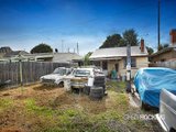 https://images.listonce.com.au/custom/160x/listings/63-blackshaws-road-newport-vic-3015/086/01203086_img_06.jpg?XW_DRGil5yY