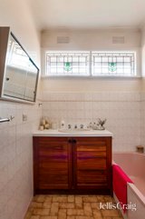 https://images.listonce.com.au/custom/160x/listings/63-botha-avenue-reservoir-vic-3073/828/01908828_img_09.jpg?4_nexRzDMv8