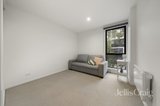 https://images.listonce.com.au/custom/160x/listings/63-central-park-walk-cheltenham-vic-3192/652/01921652_img_01.jpg?UKX30FZ3flY