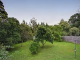 https://images.listonce.com.au/custom/160x/listings/63-esther-crescent-mooroolbark-vic-3138/230/01525230_img_03.jpg?vkt2EhUVnAw