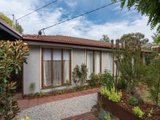 https://images.listonce.com.au/custom/160x/listings/63-esther-crescent-mooroolbark-vic-3138/421/01524421_img_03.jpg?z64pUyue4bs