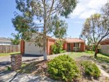 https://images.listonce.com.au/custom/160x/listings/63-greenwood-drive-carrum-downs-vic-3201/840/01743840_img_01.jpg?jbK2s5N73MA