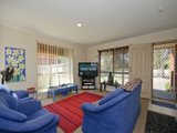 https://images.listonce.com.au/custom/160x/listings/63-greenwood-drive-carrum-downs-vic-3201/840/01743840_img_02.jpg?mp5VvpsLu8M