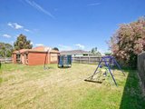 https://images.listonce.com.au/custom/160x/listings/63-greenwood-drive-carrum-downs-vic-3201/840/01743840_img_06.jpg?masEG9-edm4