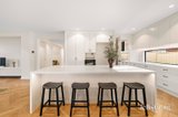 https://images.listonce.com.au/custom/160x/listings/63-husband-road-forest-hill-vic-3131/652/01988652_img_06.jpg?_Tm3hcy7-xQ