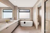 https://images.listonce.com.au/custom/160x/listings/63-husband-road-forest-hill-vic-3131/652/01988652_img_18.jpg?_4hiP-Fz9WA
