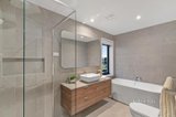 https://images.listonce.com.au/custom/160x/listings/63-lords-avenue-mulgrave-vic-3170/169/01705169_img_09.jpg?jJsMdOh413M