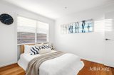 https://images.listonce.com.au/custom/160x/listings/63-maxine-drive-st-helena-vic-3088/151/01817151_img_14.jpg?o7L_5Xdam2o