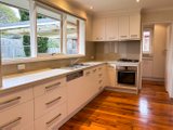 https://images.listonce.com.au/custom/160x/listings/63-orchard-grove-blackburn-south-vic-3130/970/01967970_img_03.jpg?-l8wLaYkFoA