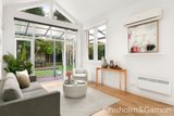 https://images.listonce.com.au/custom/160x/listings/63-spray-street-elwood-vic-3184/200/01794200_img_09.jpg?TzfD4UEnS3I