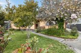https://images.listonce.com.au/custom/160x/listings/63-west-street-daylesford-vic-3460/038/01987038_img_01.jpg?oJz4NW1ElvM