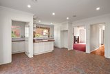 https://images.listonce.com.au/custom/160x/listings/633-37-karingal-street-croydon-north-vic-3136/467/01949467_img_07.jpg?OCt57iILckQ