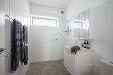 https://images.listonce.com.au/custom/160x/listings/634-rockley-road-south-yarra-vic-3141/734/01533734_img_08.jpg?7a98bg6ZgtI