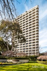https://images.listonce.com.au/custom/160x/listings/63461-st-kilda-road-melbourne-vic-3004/092/01976092_img_02.jpg?LJ4EQCM0O6k