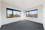 https://images.listonce.com.au/custom/160x/listings/635-pine-avenue-elwood-vic-3184/763/01914763_img_12.jpg?4mhU9u-U1PI