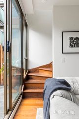 https://images.listonce.com.au/custom/160x/listings/6353-napier-street-fitzroy-vic-3065/944/01905944_img_11.jpg?SQWOe3mLjzM