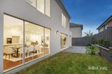https://images.listonce.com.au/custom/160x/listings/636-highbury-road-glen-waverley-vic-3150/690/01772690_img_20.jpg?1khymND8FbU