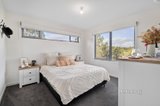 https://images.listonce.com.au/custom/160x/listings/638-the-eyrie-lilydale-vic-3140/452/01443452_img_06.jpg?h8MkOFxwnd0