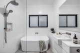 https://images.listonce.com.au/custom/160x/listings/64-barrington-street-bentleigh-east-vic-3165/724/01567724_img_10.jpg?_qD6aSGeOiY