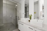 https://images.listonce.com.au/custom/160x/listings/64-beach-road-beaumaris-vic-3193/966/01989966_img_11.jpg?ynoRswvOrTM