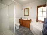 https://images.listonce.com.au/custom/160x/listings/64-boundary-road-brown-hill-vic-3350/690/01575690_img_08.jpg?54EnPlb-Ziw