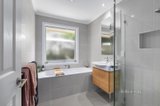 https://images.listonce.com.au/custom/160x/listings/64-canterbury-road-heathmont-vic-3135/738/01157738_img_06.jpg?4VyhClusCLc