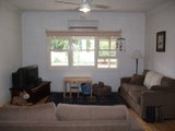 https://images.listonce.com.au/custom/160x/listings/64-duke-street-castlemaine-vic-3450/262/00616262_img_02.jpg?6bMrpjPeyU0