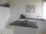 https://images.listonce.com.au/custom/160x/listings/64-duke-street-castlemaine-vic-3450/262/00616262_img_07.jpg?kN_T238lsWo