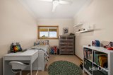 https://images.listonce.com.au/custom/160x/listings/64-english-street-seville-vic-3139/052/01927052_img_15.jpg?6f_199kwpJ0