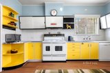 https://images.listonce.com.au/custom/160x/listings/64-high-street-maldon-vic-3463/369/01898369_img_05.jpg?vP7HFwf9Oaw
