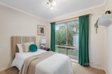 https://images.listonce.com.au/custom/160x/listings/64-jesmond-road-croydon-vic-3136/177/01264177_img_10.jpg?TJU2vfH7M9g