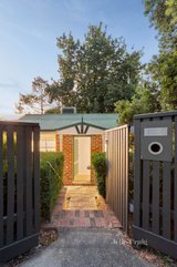 https://images.listonce.com.au/custom/160x/listings/64-jesmond-road-croydon-vic-3136/874/01648874_img_02.jpg?FE8S38a-m_I