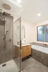 https://images.listonce.com.au/custom/160x/listings/64-jesmond-road-croydon-vic-3136/874/01648874_img_11.jpg?Bu8HYchaUI4