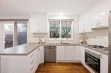 https://images.listonce.com.au/custom/160x/listings/64-lincoln-road-croydon-vic-3136/444/01646444_img_09.jpg?SO1kNVW1KdE