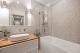 https://images.listonce.com.au/custom/160x/listings/64-lincoln-road-croydon-vic-3136/444/01646444_img_13.jpg?UcxzUoqluOo