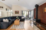 https://images.listonce.com.au/custom/160x/listings/64-meander-road-hurstbridge-vic-3099/833/01639833_img_03.jpg?B6wymWIZaMk