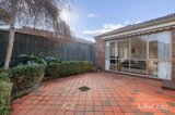 https://images.listonce.com.au/custom/160x/listings/64-parring-road-balwyn-vic-3103/980/01746980_img_08.jpg?dOebpwG8-ls