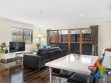 https://images.listonce.com.au/custom/160x/listings/64-springfield-avenue-croydon-vic-3136/504/01525504_img_02.jpg?1G-sbiFZ1no